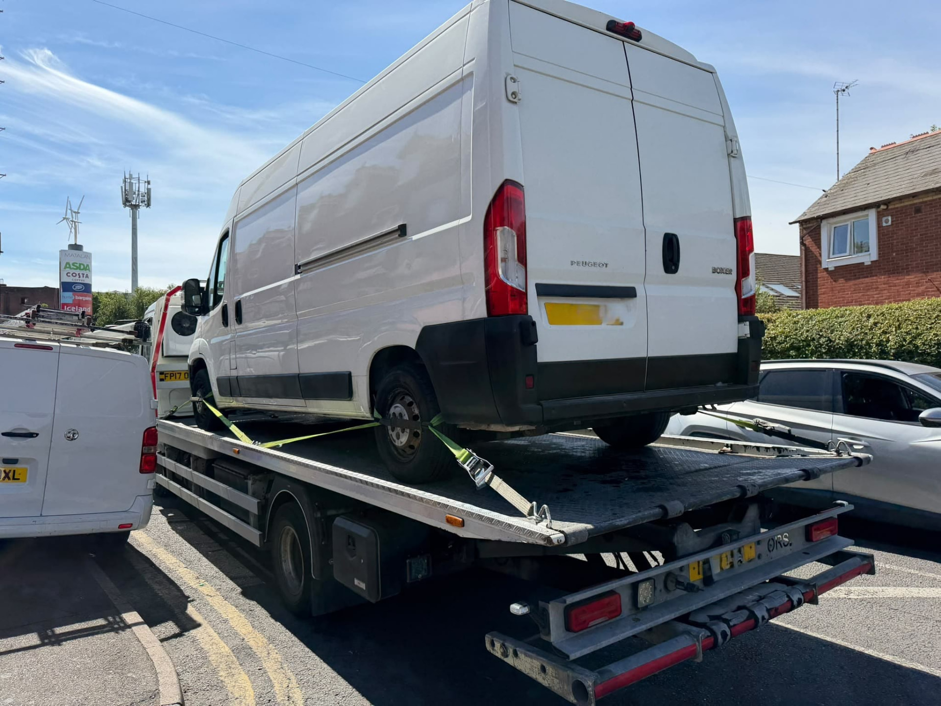Peugeot Boxer van recovery from Smethwick to Lincoln completed by a trusted UTEO recovery operator providing professional long-distance van transport across the UK.